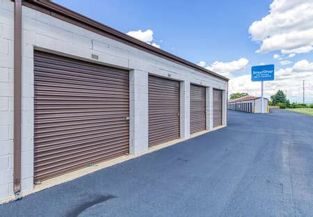 Storage Units at 1001 Tollgate Rd Elgin, IL 60123